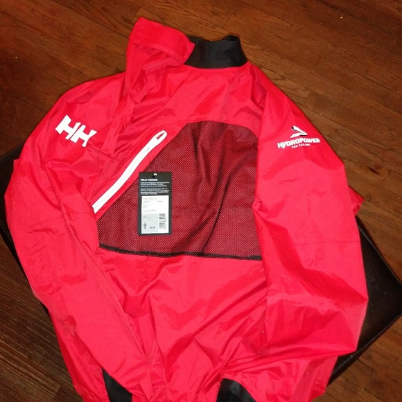 Halley Hansen - Picture 3 of 4